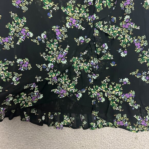 Q + A Los Angeles Maxi Dress Black Floral Ruffle Deep V - Picture 13 of 16